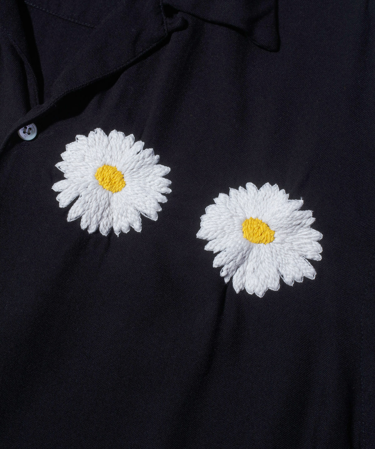 Flower Embroidery Open Collar SS Shirt – NOMARHYTHM TEXTILE